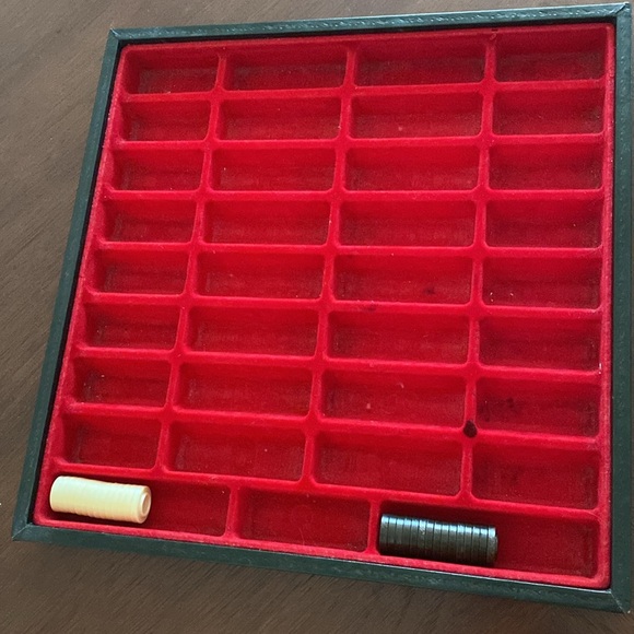 Chess Set-Self Contained. - Picture 9 of 16